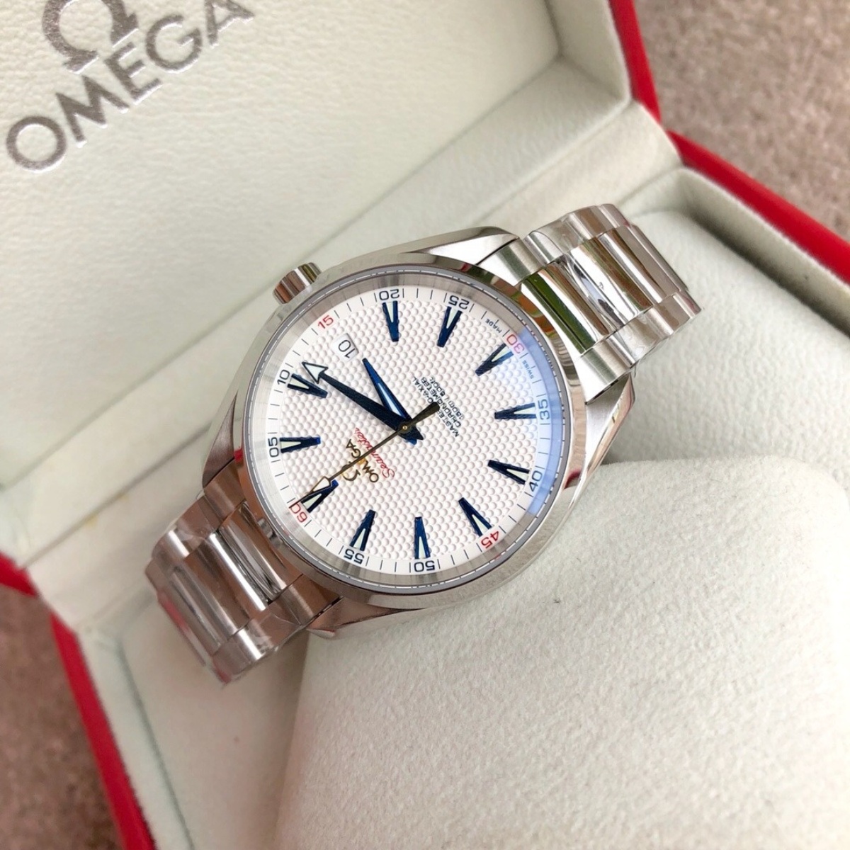 Omega Aqua Terra 150M Gold