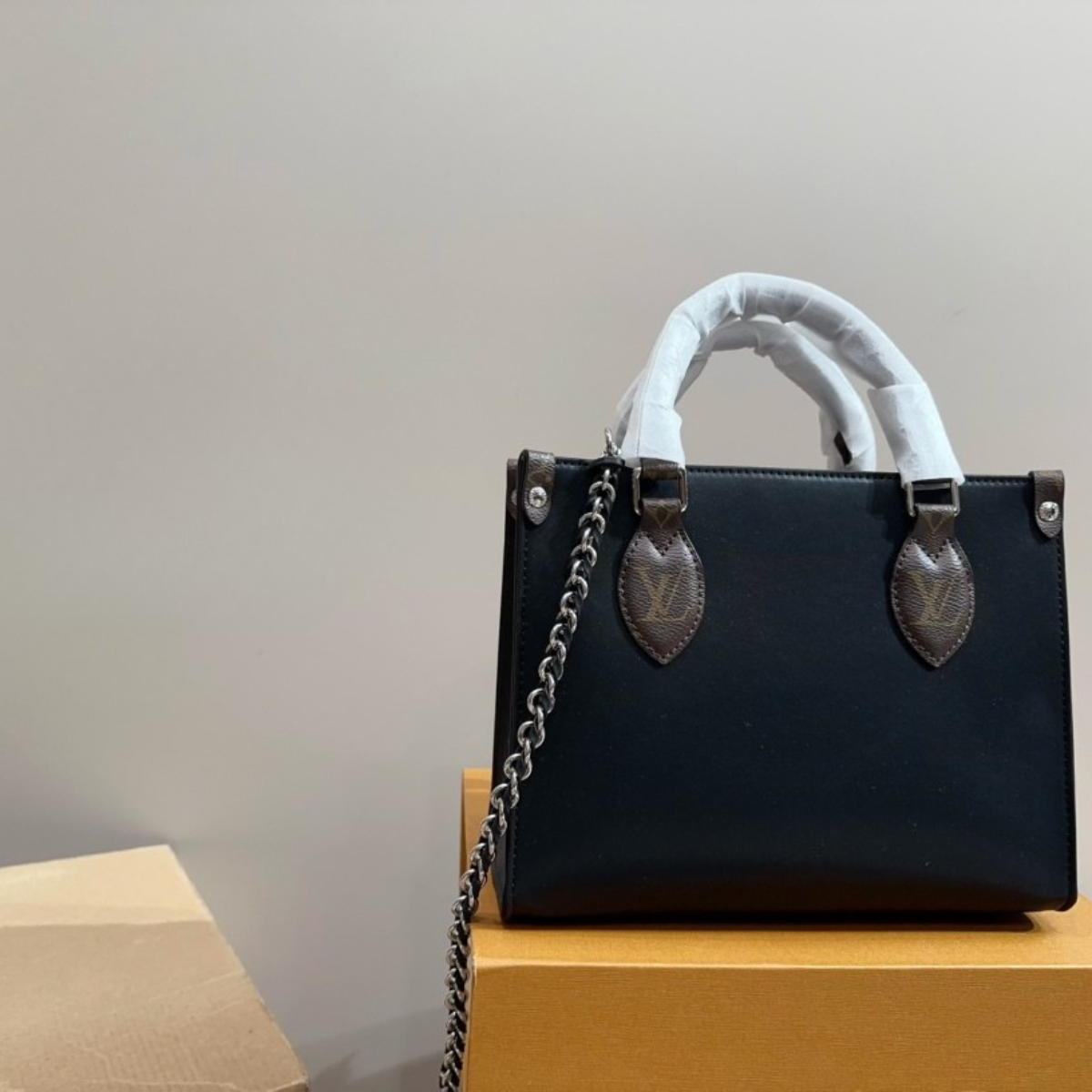 LV Tote Bag