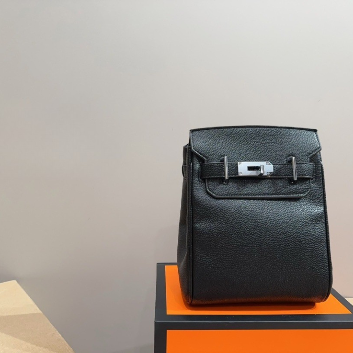 Hermès Chic Cowhide Basket Bag