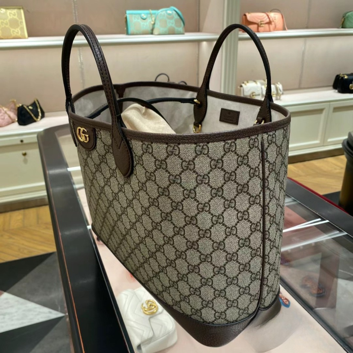 GUCCI Signature Tote Bag
