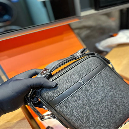 Hermès Leather & Knitted Strap Bag