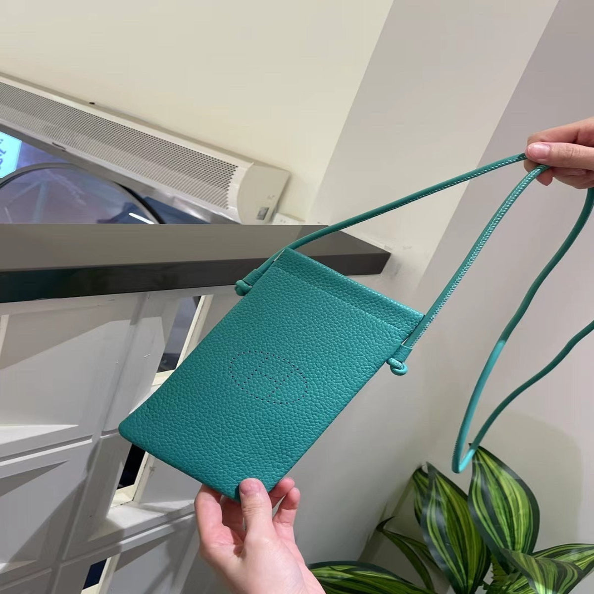 Hermès Premium Phone Holder Bag