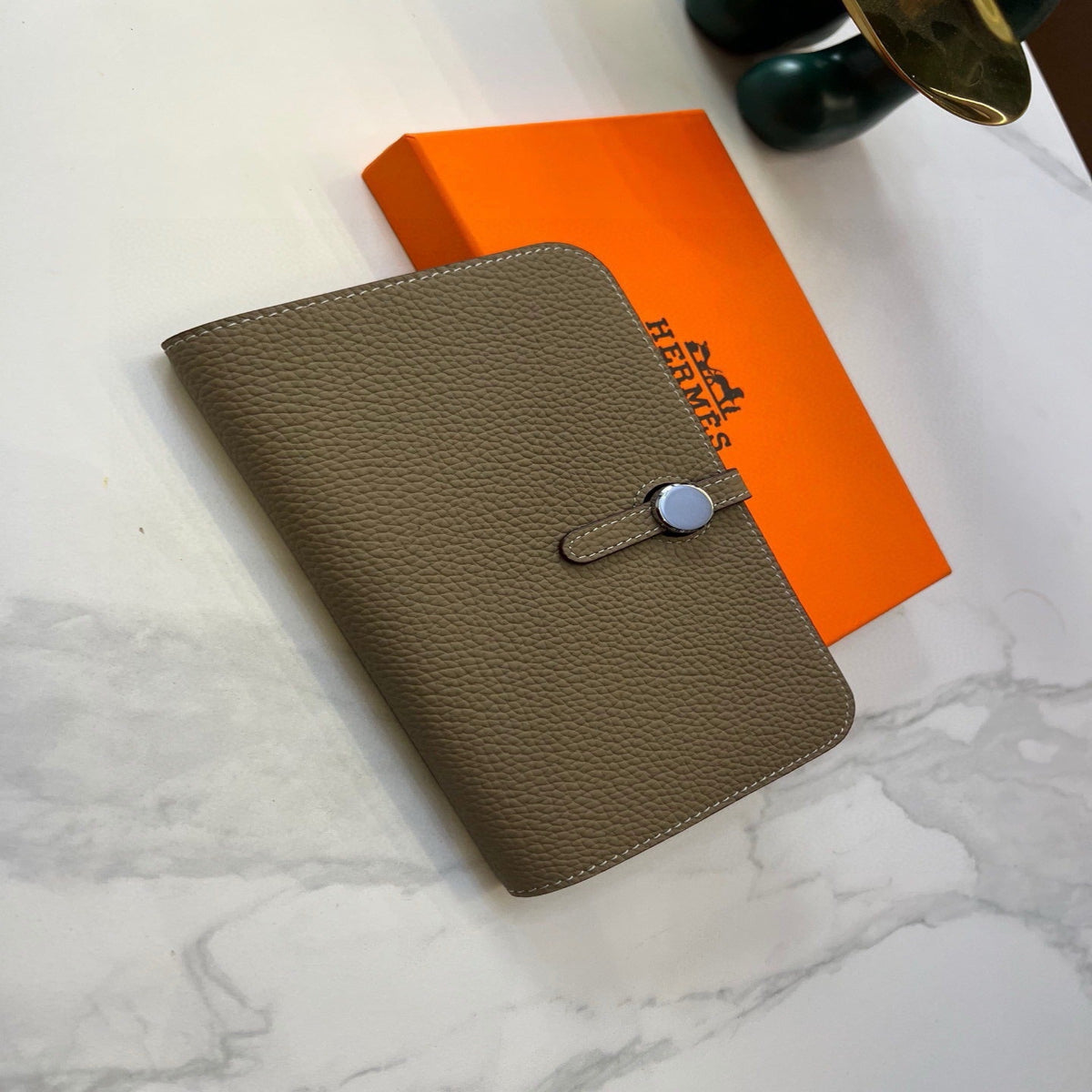 Hermès Classic Wallet Passport Bag