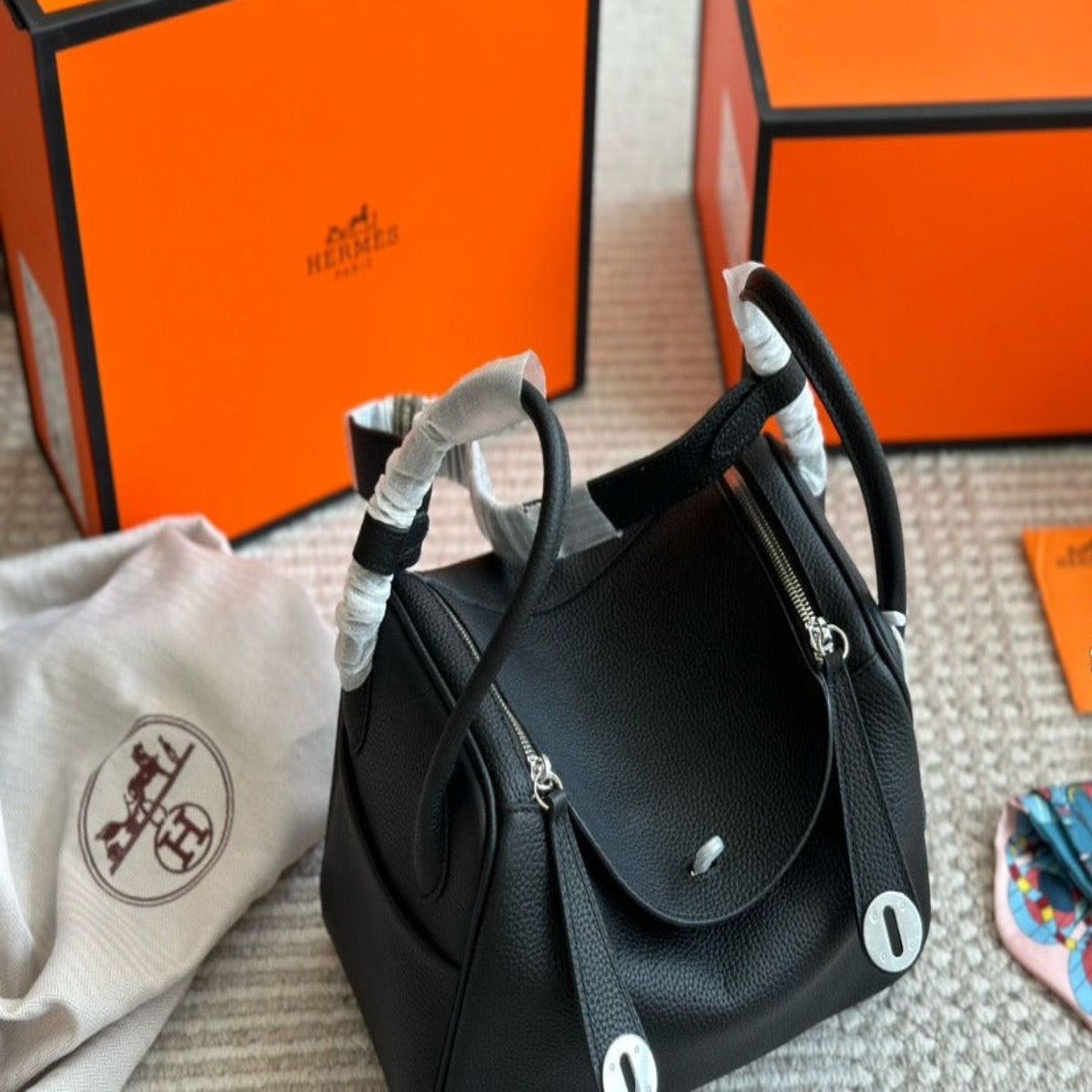 Hermès Lindy 26cm Bag