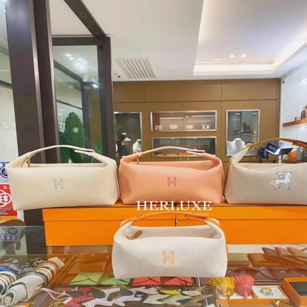 Hermès Bento Leather Bag