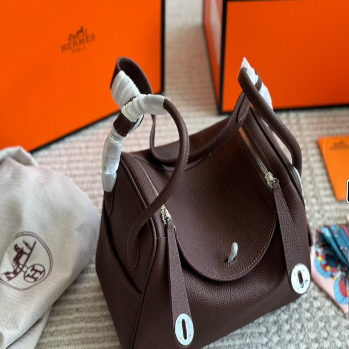 Hermès Lindy 26cm Bag