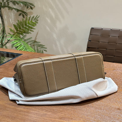 Hermès Kelly Iconic Bag