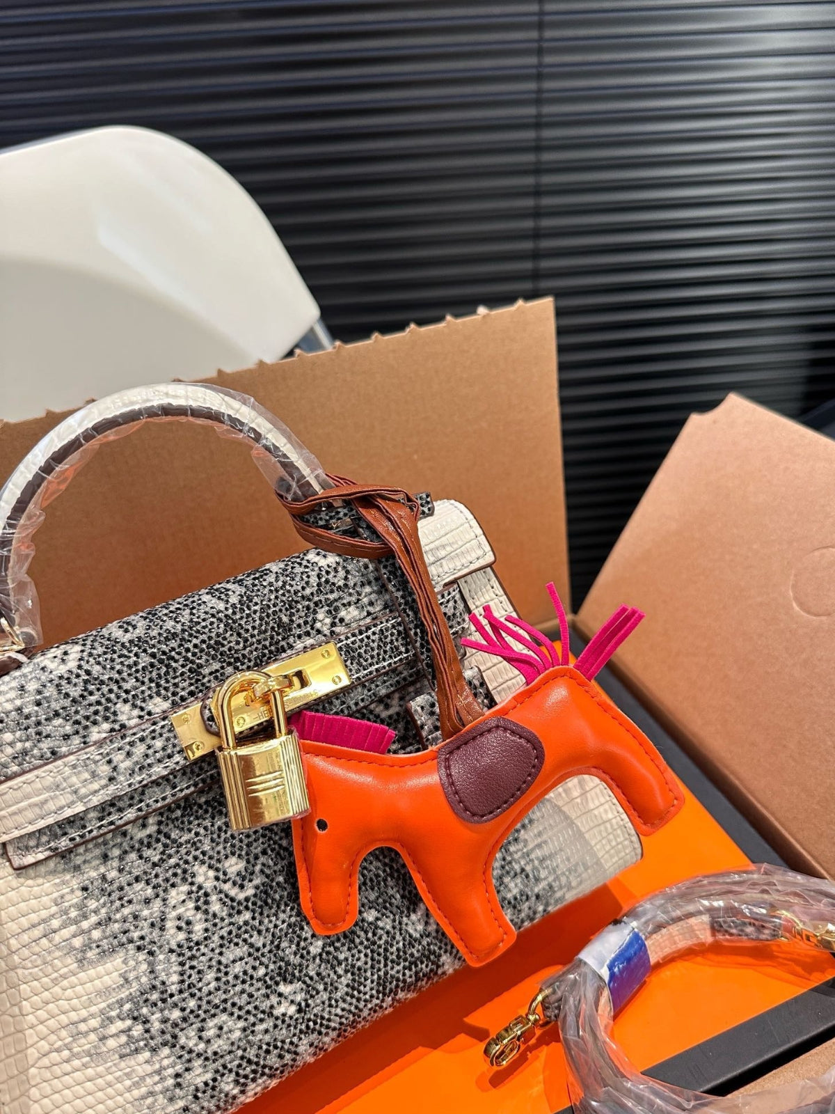 Hermès Kelly Lizard Print Leather Bag