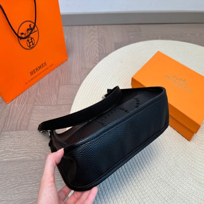 Hermès Evelyne Shoulder Bag