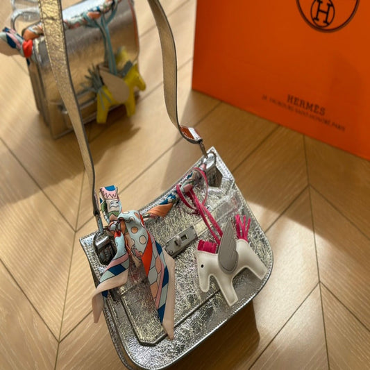 Hermès Halzan 25 Bag