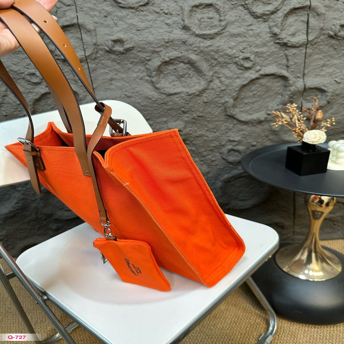 Hermès Stylish Canvas Bag