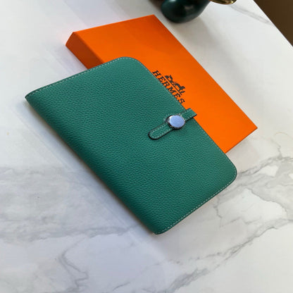 Hermès Classic Wallet Passport Bag