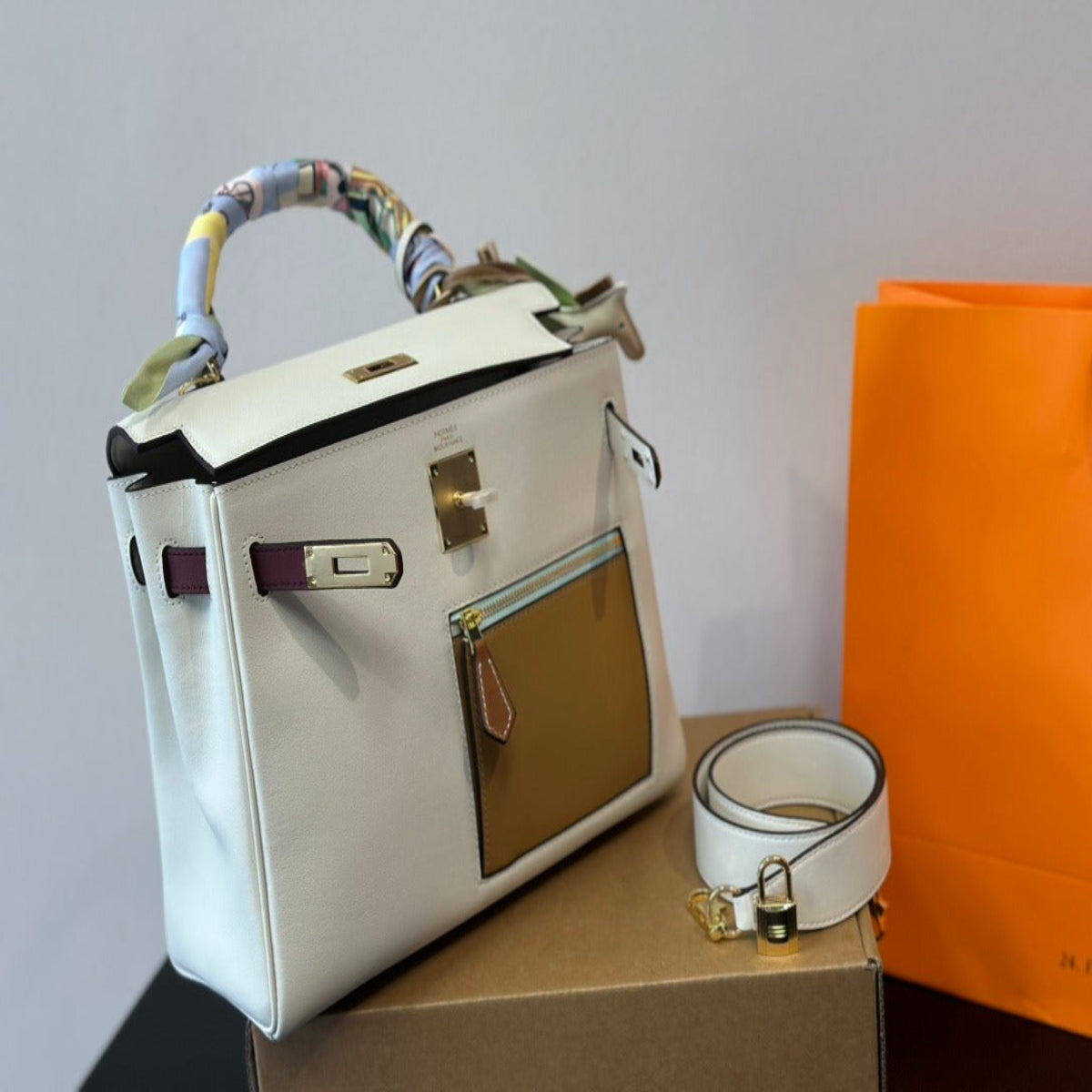 Hermès Kelly 25 Colormatic Bag